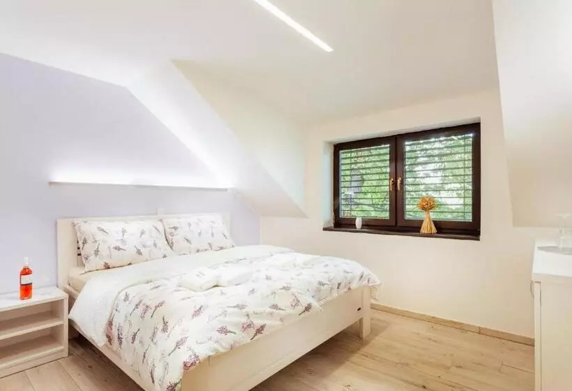 Majatalo Penzion U Harmáčků