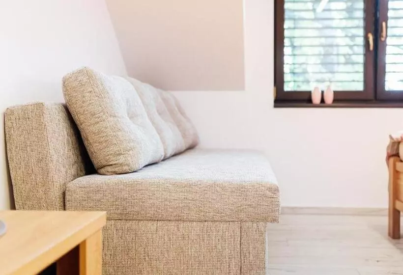 Majatalo Penzion U Harmáčků