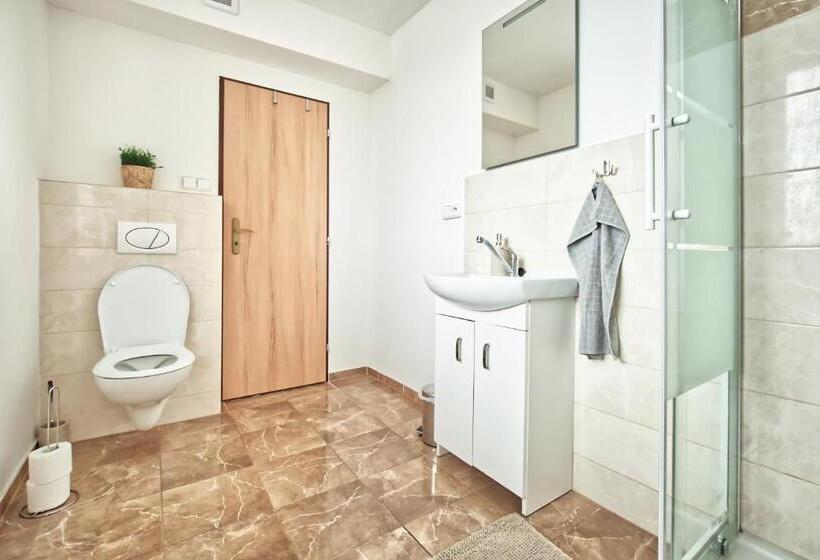 بنسيون Penzion Bazén Víno Sklep U Palečků