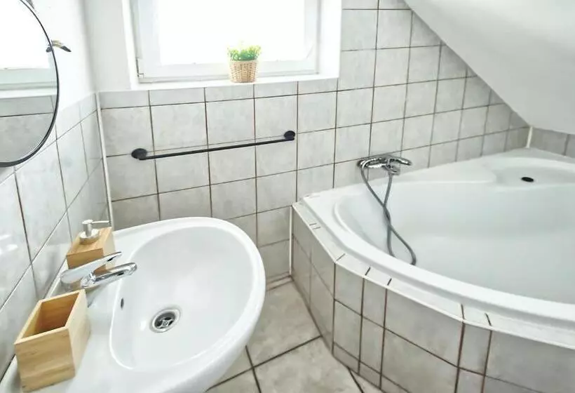 Majatalo Penzion Bazén Víno Sklep U Palečků