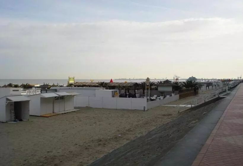 Aamiaismajoitus (B&B) Chez Ba Nus