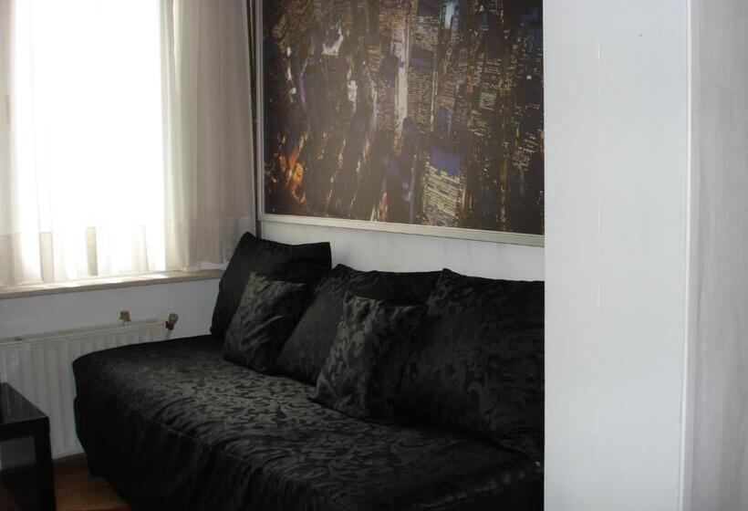 تختخواب و صبحانه Chez Ba Nus