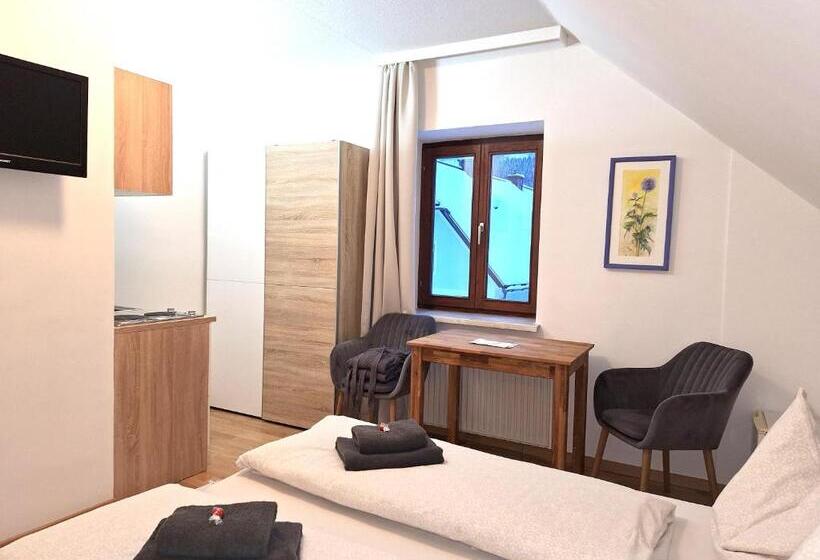 Gössl, Apartement Und Doppelzimmer
