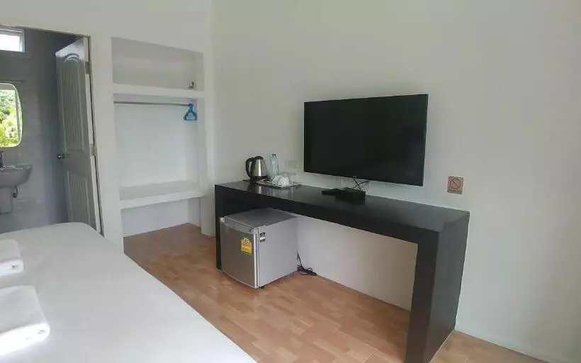 Hotelli โรงแรม ทิพย์บุรี ริเวอร์ไซค์