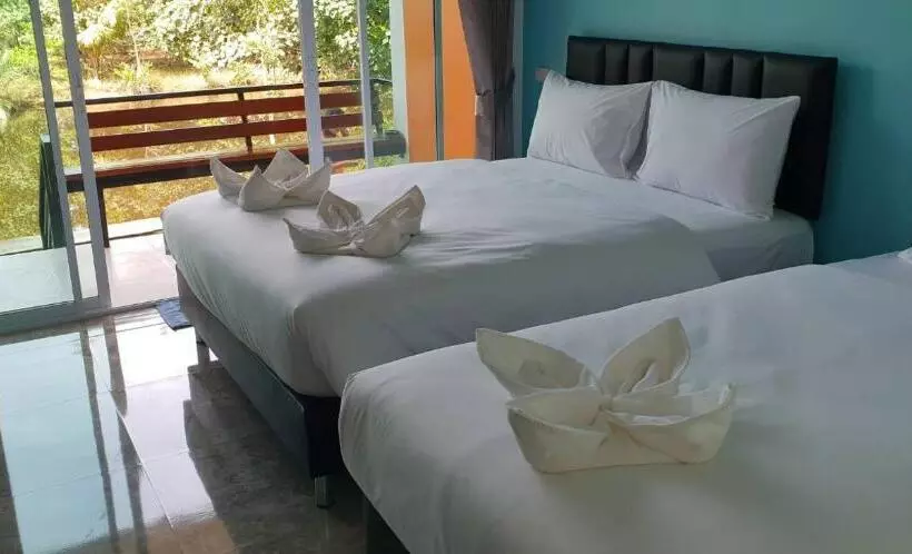 Hotelli โรงแรม ทิพย์บุรี ริเวอร์ไซค์