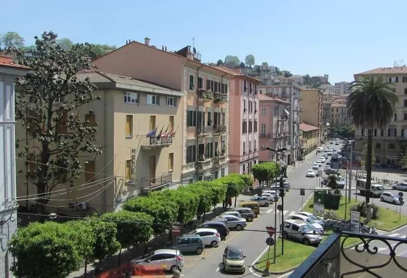 پانسیون The Old Station Rooms