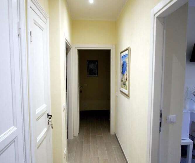 بنسيون The Old Station Rooms