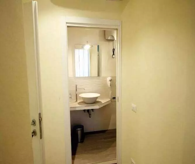 پانسیون The Old Station Rooms