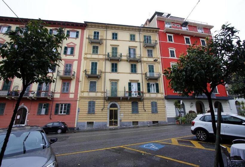 بنسيون The Old Station Rooms