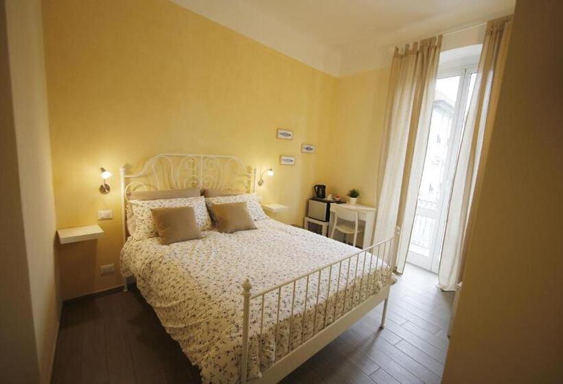 بنسيون The Old Station Rooms