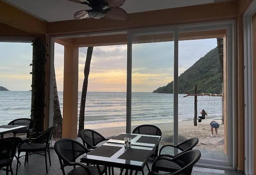 אתר נופש Siam Royal Bay Beach Villa And Beachfront Apartments