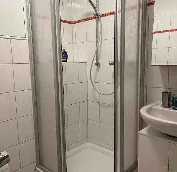 Haus Mit 3 Apartments Im Zentrum Von Rostock