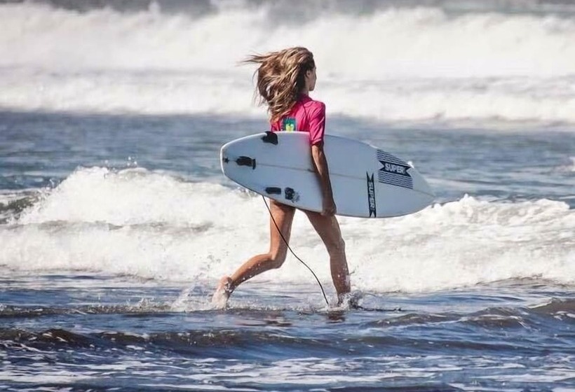 هتل Beach Break Resort