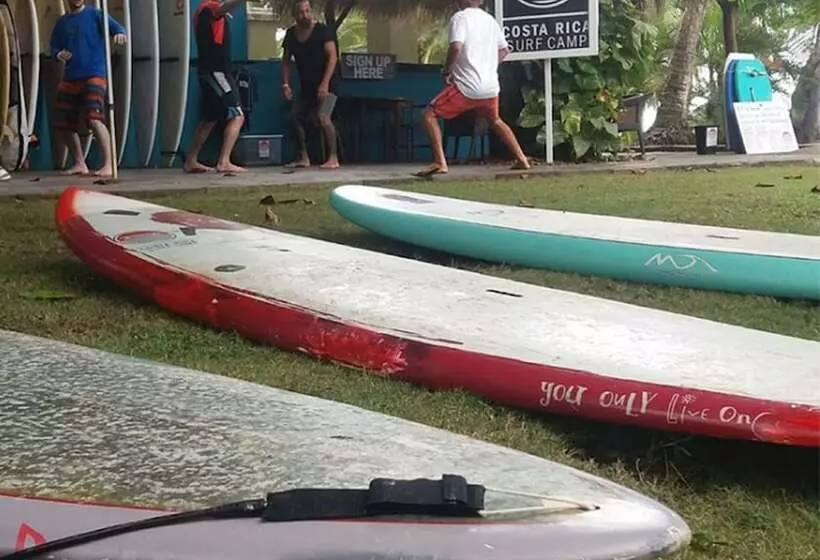 Hotel Beach Break Resort