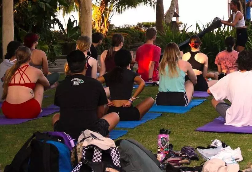 Hotel Beach Break Resort