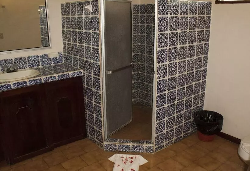 Hotel Beach Break Resort