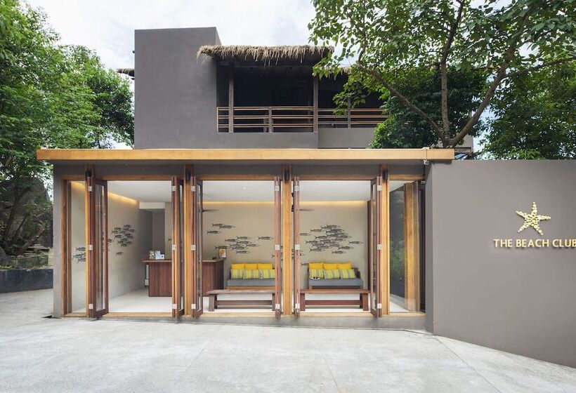 Отель Beach Club by Haadtien