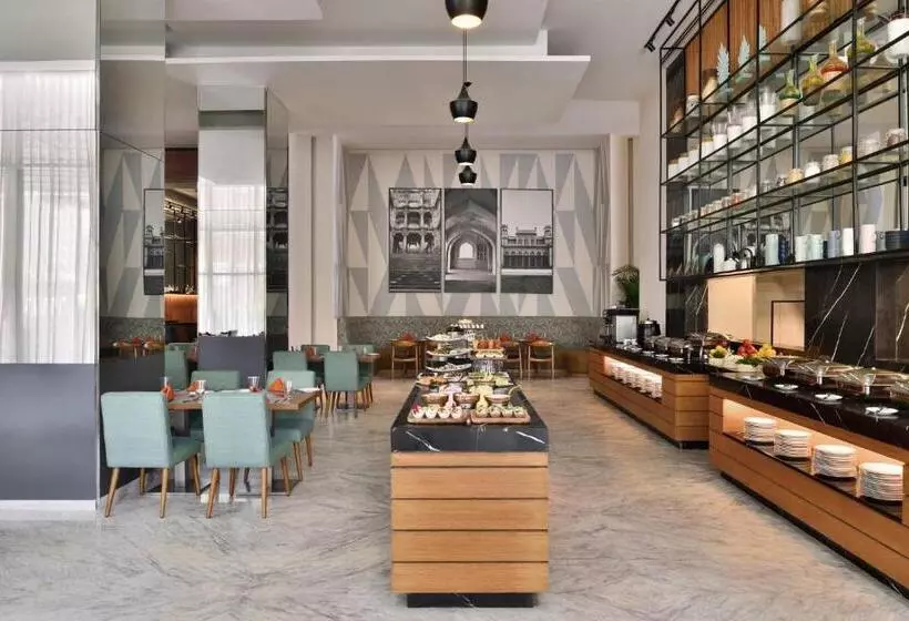 ホテル Fairfield By Marriott Hyderabad Gachibowli