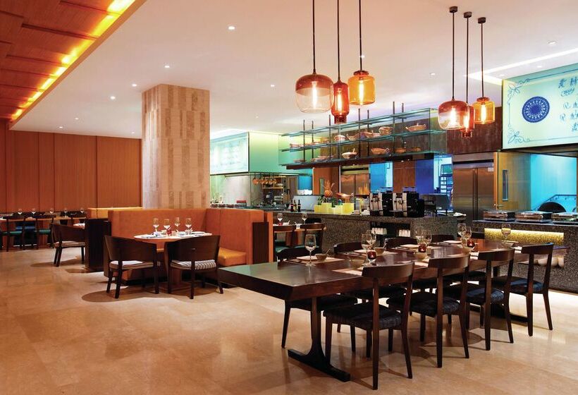 בית מלון כפרי Hilton Garden Inn Lijiang