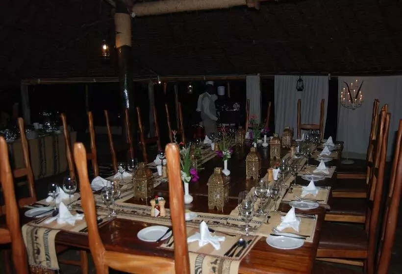 هتل Mbweha Camp Lake Nakuru