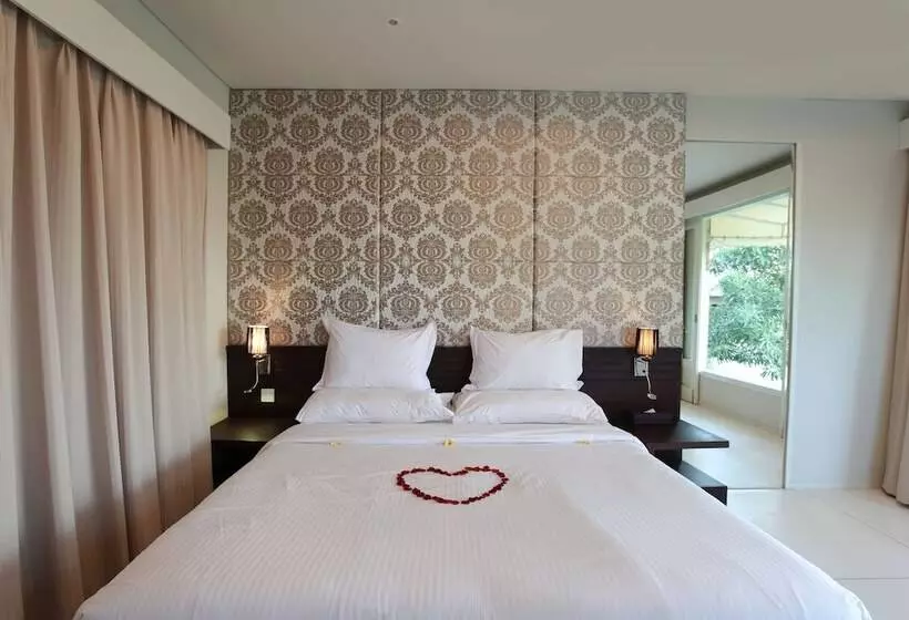 호텔 Noah Villa And Chapel