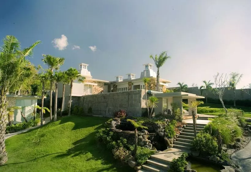 호텔 Noah Villa And Chapel