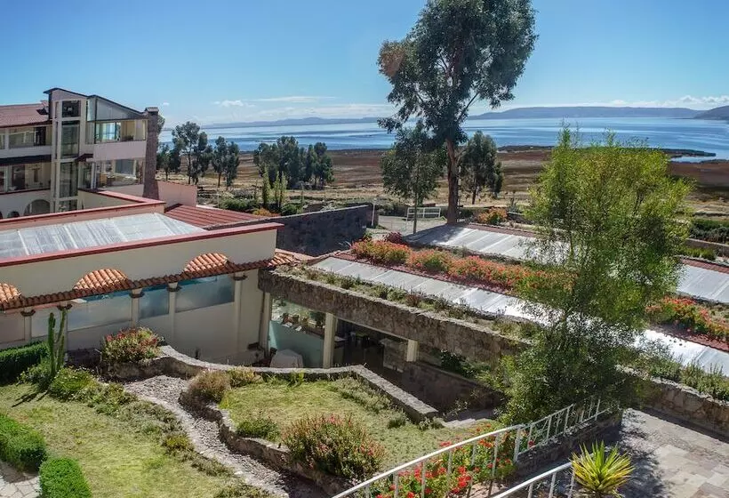 Hotel Taypikala Lago