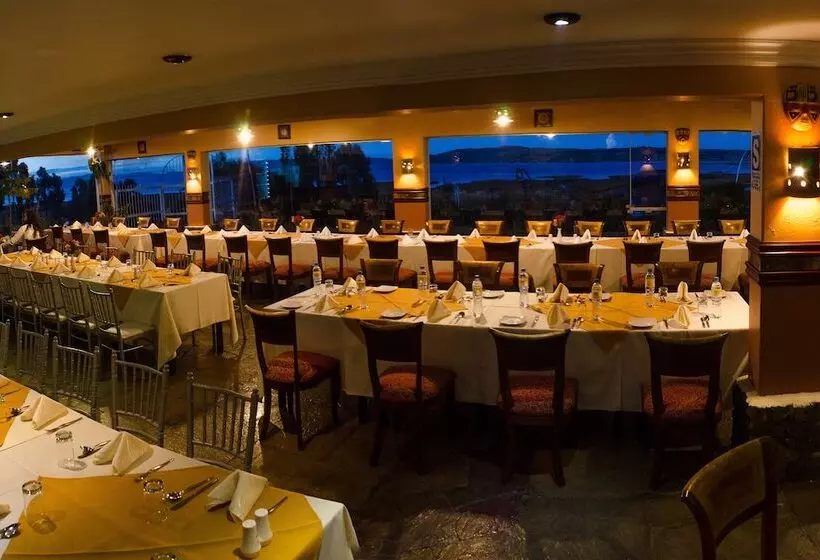 Hotel Taypikala Lago