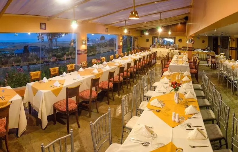 Hotel Taypikala Lago