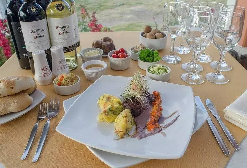 Hotel Taypikala Lago