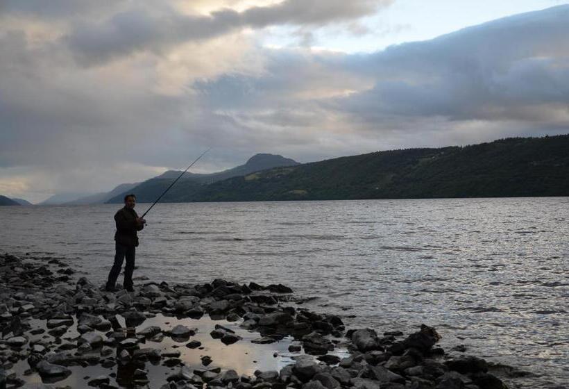 Bed and Breakfast Averon House