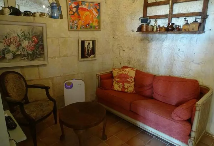 Aamiaismajoitus (B&B) La Cave De L éperon