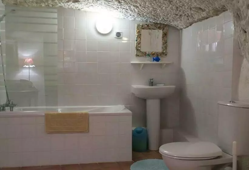 Aamiaismajoitus (B&B) La Cave De L éperon