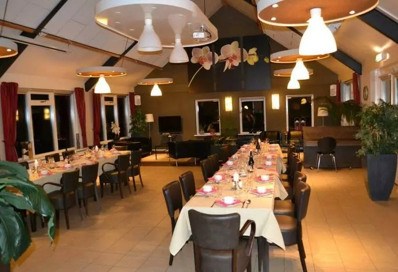 ホテル Vakantiehuis De Binnenplaets