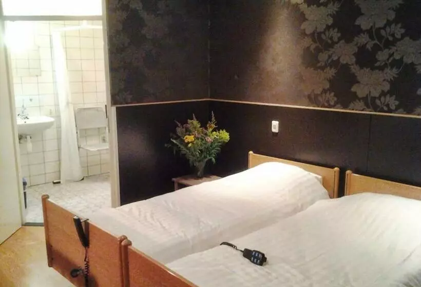 ホテル Vakantiehuis De Binnenplaets