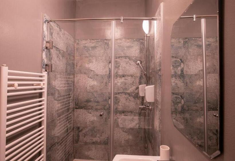 ペンション 4 Rooms Piata Sfatului