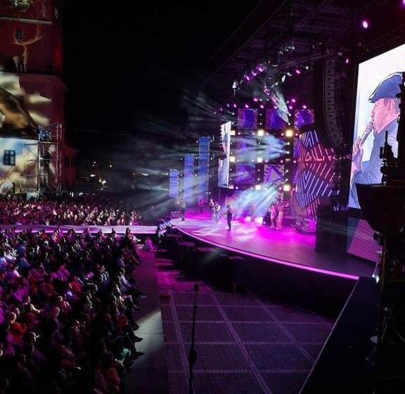 ペンション 4 Rooms Piata Sfatului