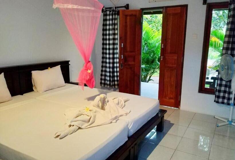 بنسيون Angga Guest House