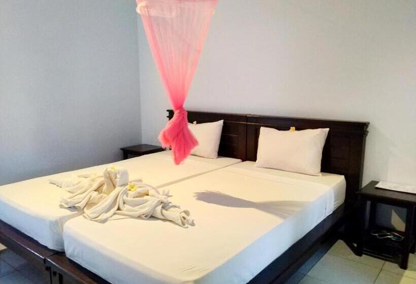 بنسيون Angga Guest House