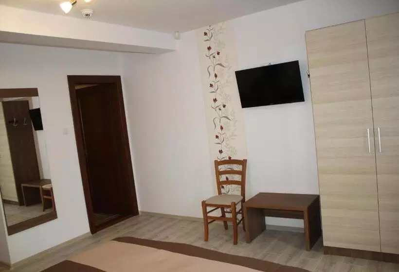 Pensió Casa 77 Praid