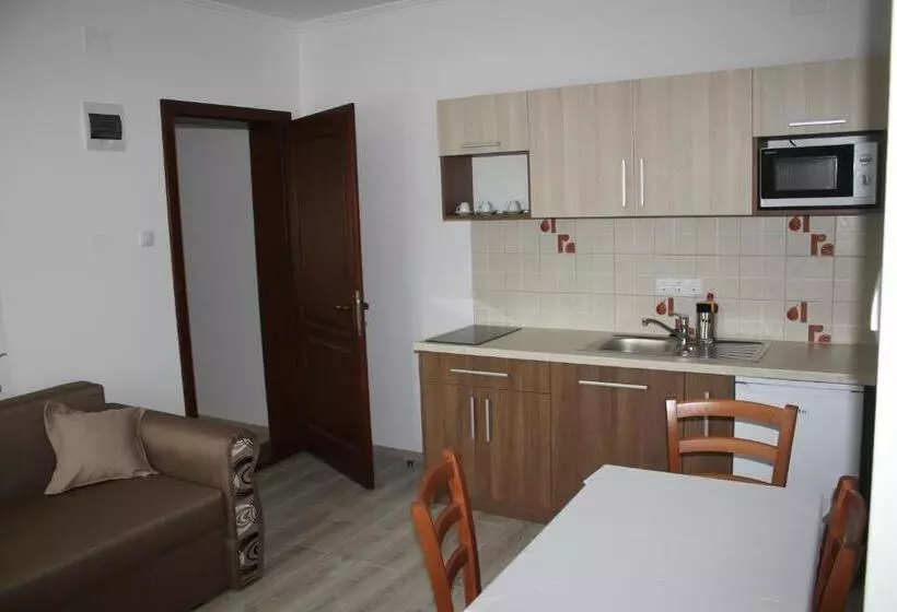Pensió Casa 77 Praid