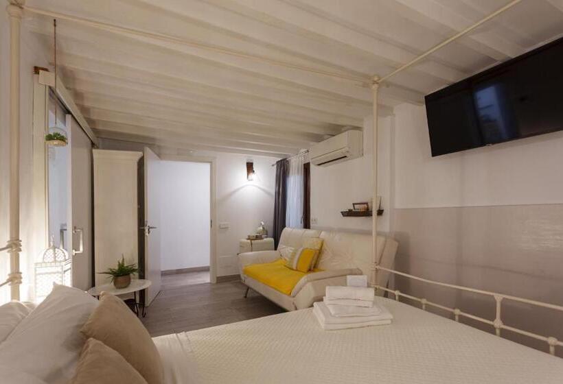 פנסיון Casa Catalina