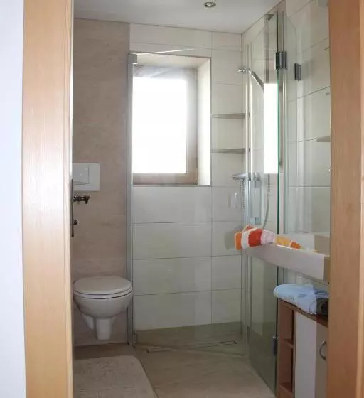 ペンション Gästehaus Hanser