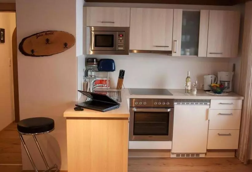 ペンション Gästehaus Hanser