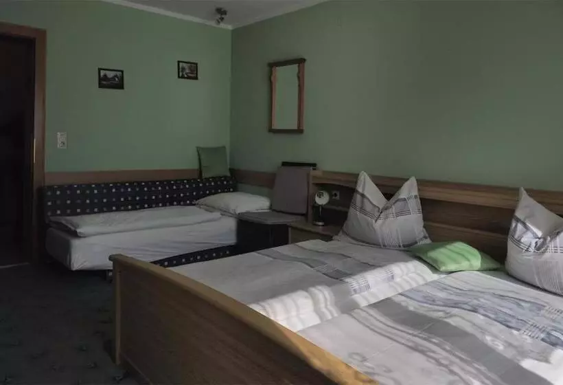 Majatalo Gästehaus Kratzer