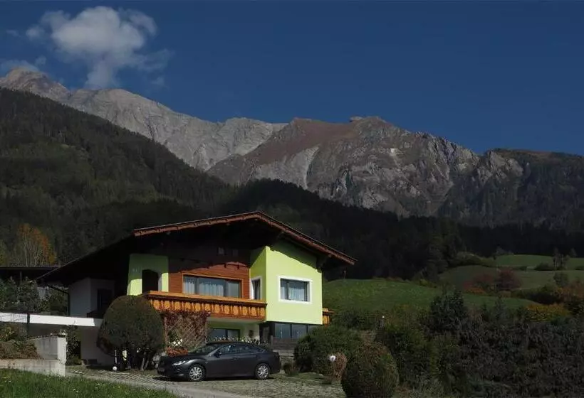 Majatalo Gästehaus Kratzer