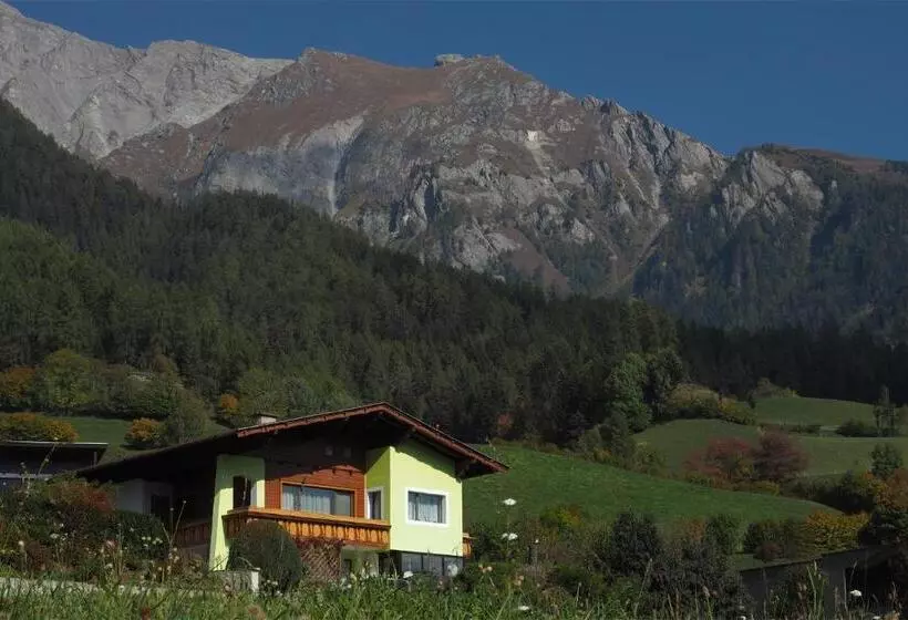 Majatalo Gästehaus Kratzer