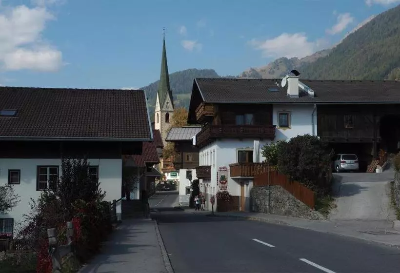 Majatalo Gästehaus Kratzer