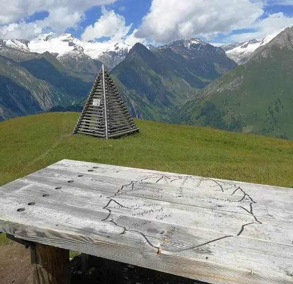 Majatalo Gästehaus Kratzer