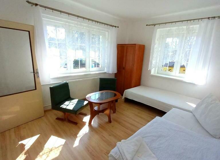 펜션 Penzion Diana Máchovo Jezero